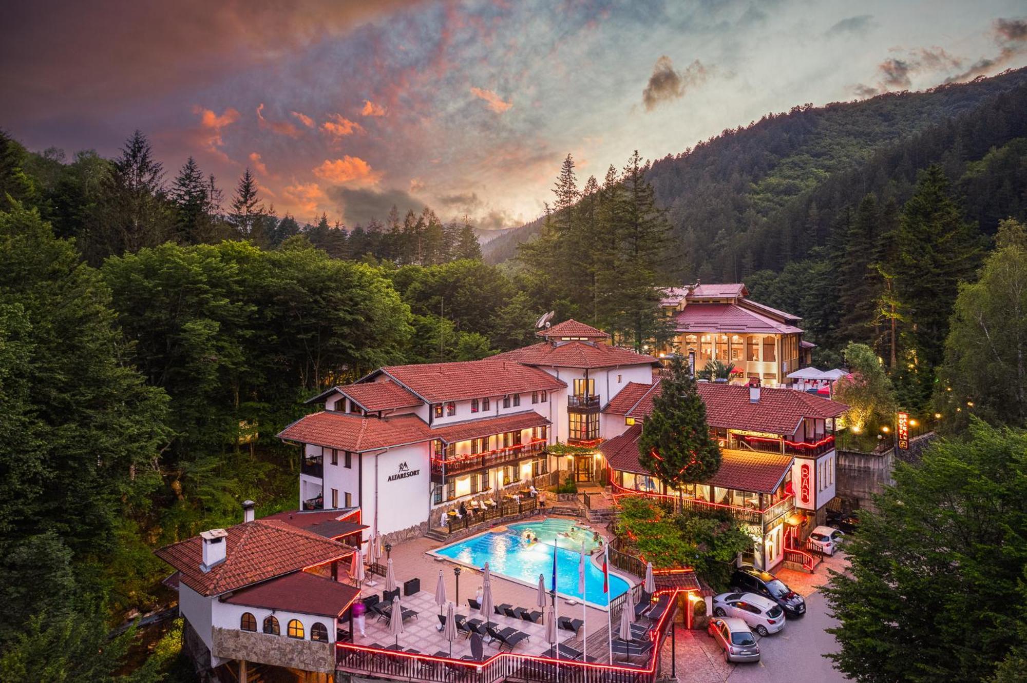 Hotel Alfaresort Thermal Chiflika Zewnętrze zdjęcie